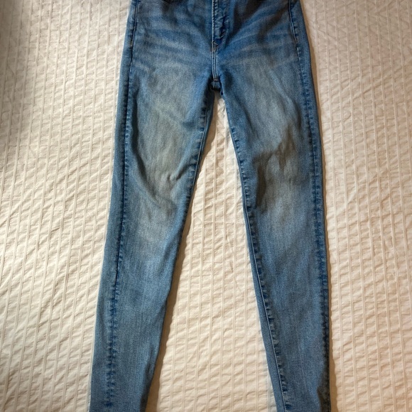 American Eagle Outfitters Light Blue Skinny Jeans - Picture 1 of 4